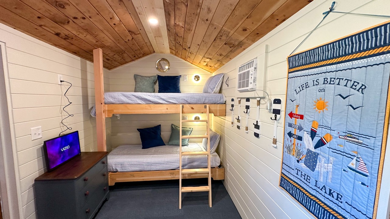 Photo of Bedroom in Isle La Motte