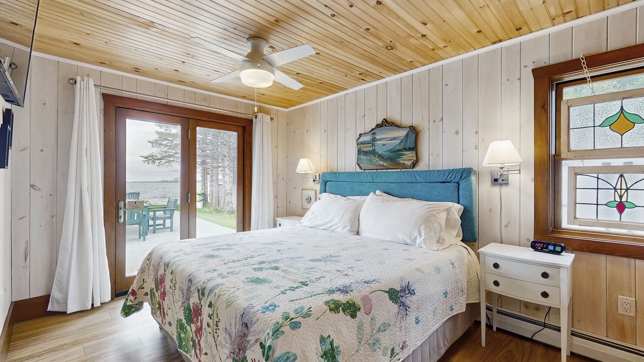 Photo of Bedroom in Isle La Motte
