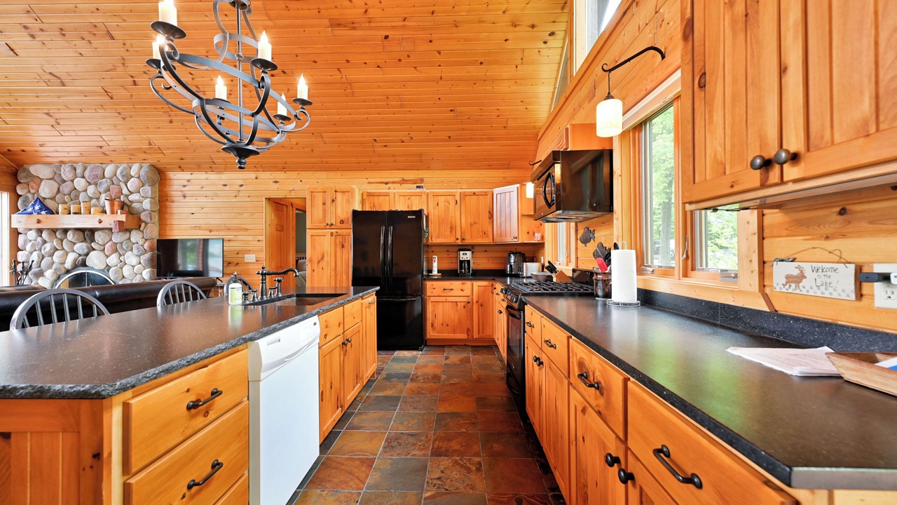Photo of Kitchen in Stone Lake