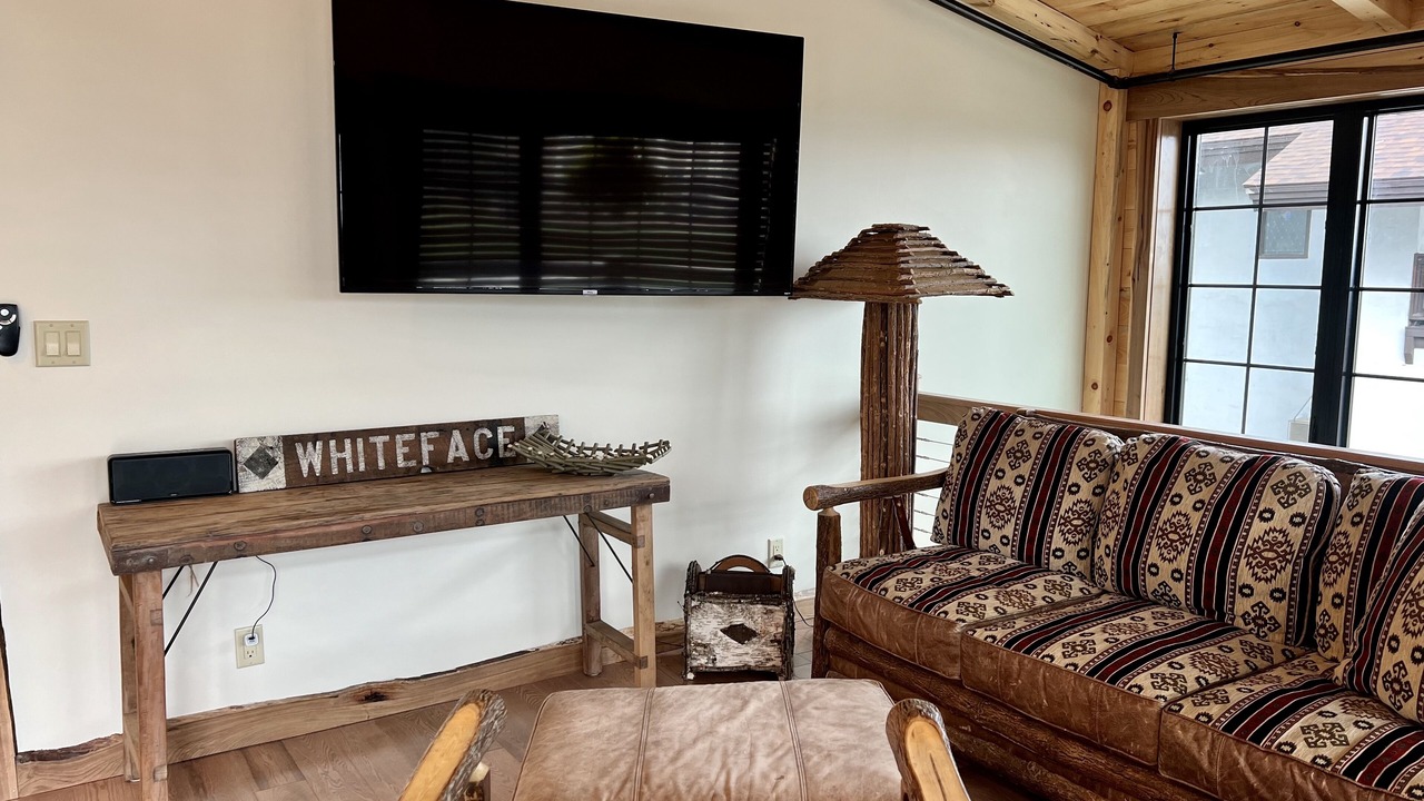 Photo of Livingroom in Lake Placid