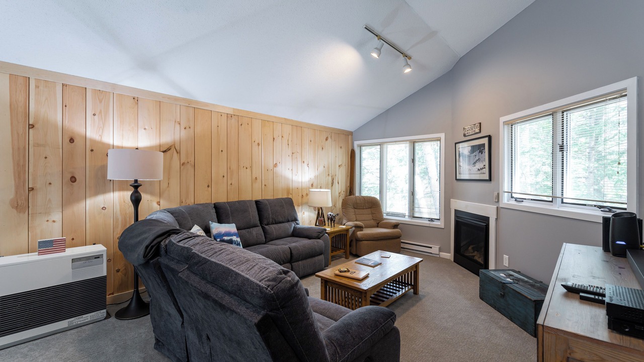 Photo of Livingroom in North Conway