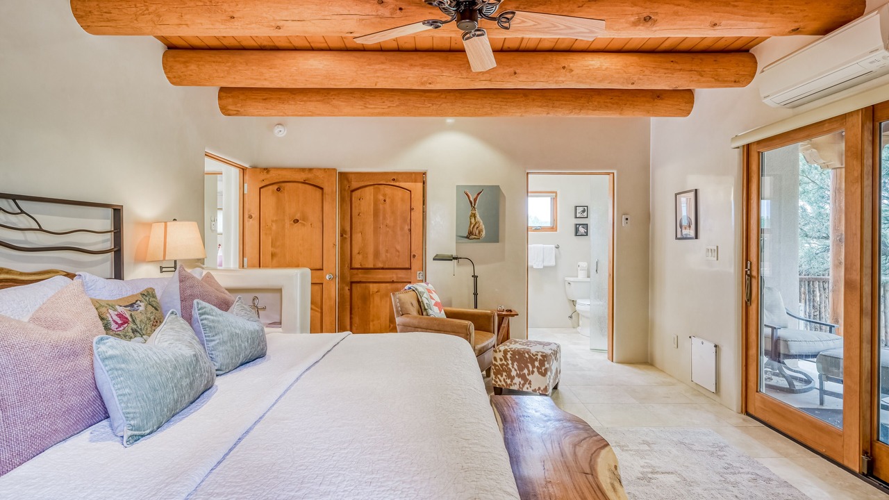 Photo of Bedroom in La Tierra