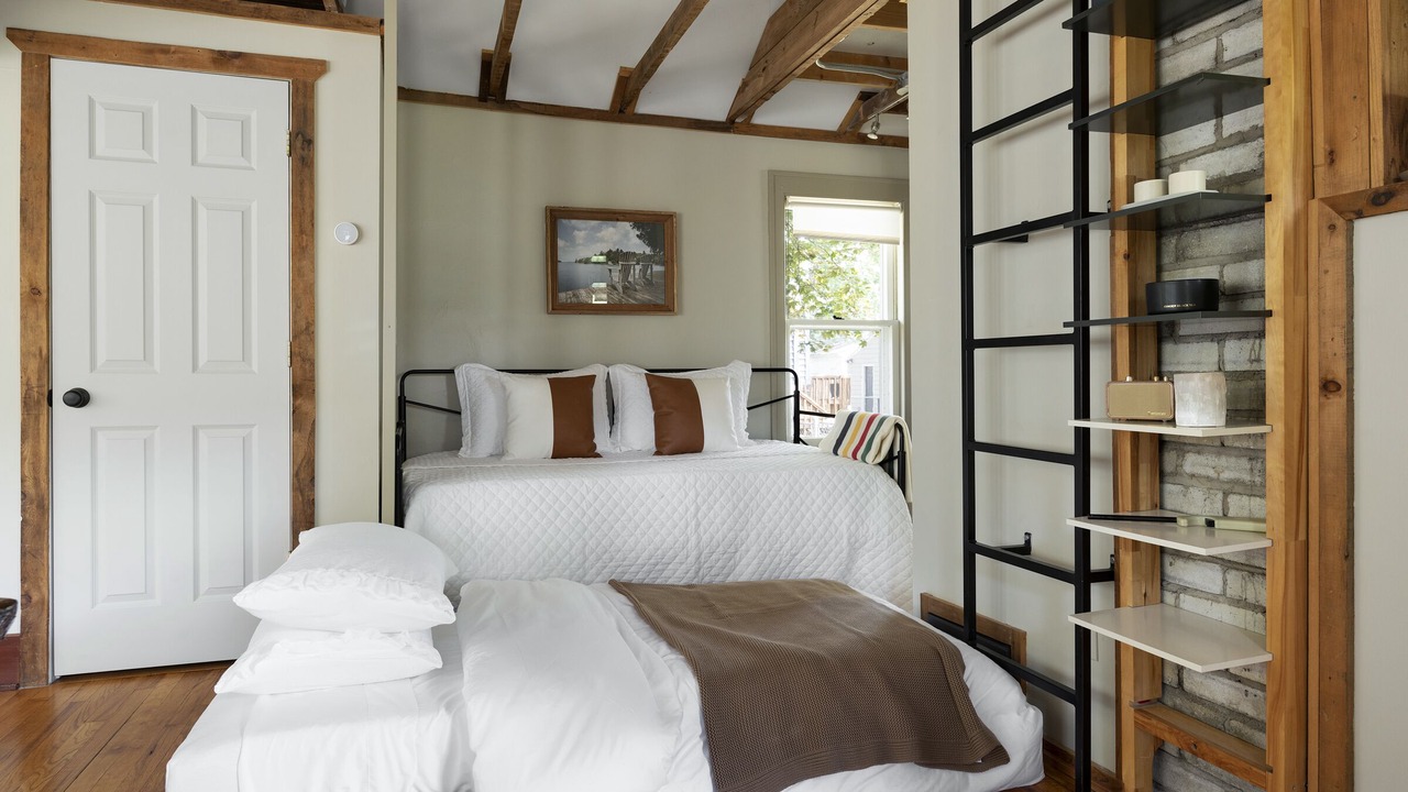Photo of Bedroom in Morris Park