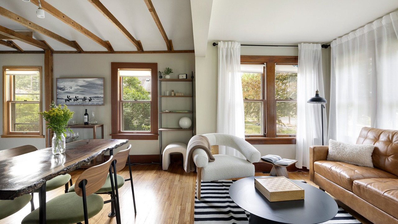 Photo of Livingroom in Morris Park