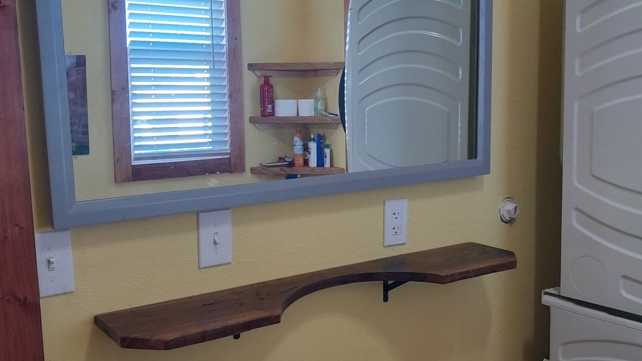 Photo of Bathroom in Alamosa