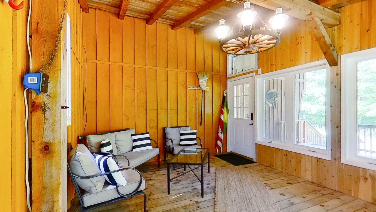Photo of Livingroom in Warrensburg
