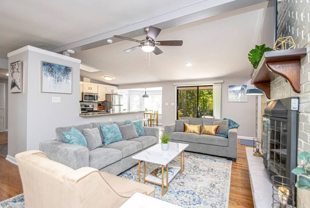 Photo of Livingroom in Jacksonville