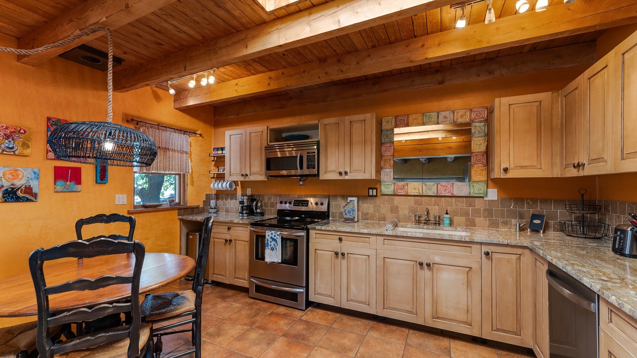 Photo of Kitchen in Canada de los Alamos