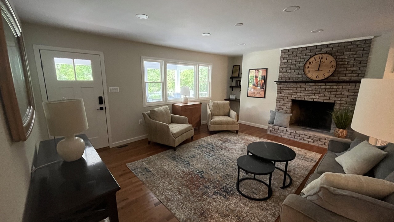 Photo of Livingroom in High View