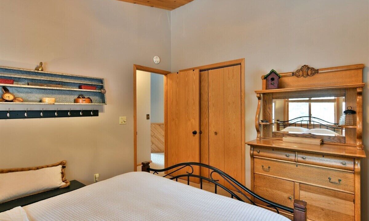 Photo of Bedroom in Solon Springs