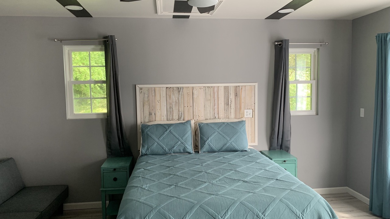 Photo of Bedroom in Hurricane