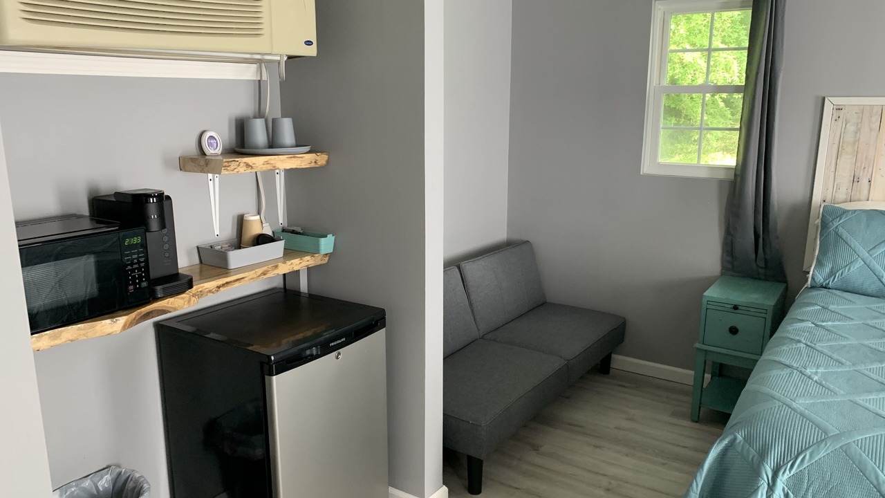 Photo of Bedroom in Hurricane