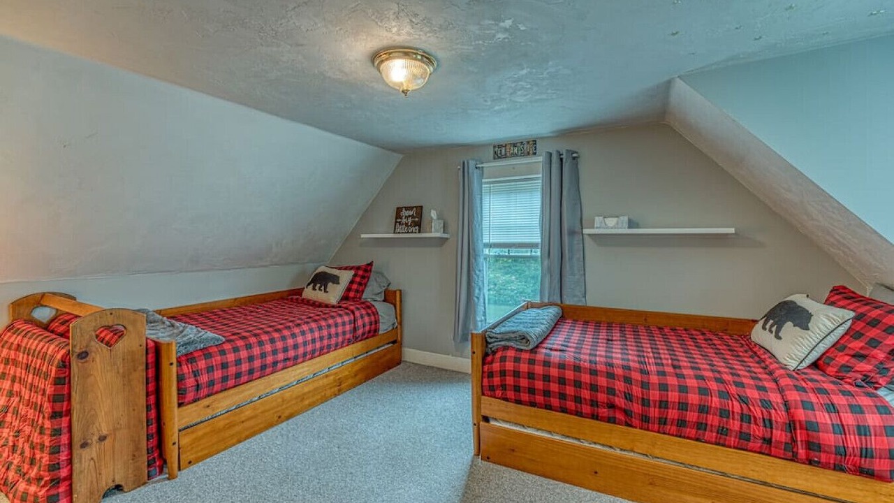 Photo of Bedroom in North Woodstock