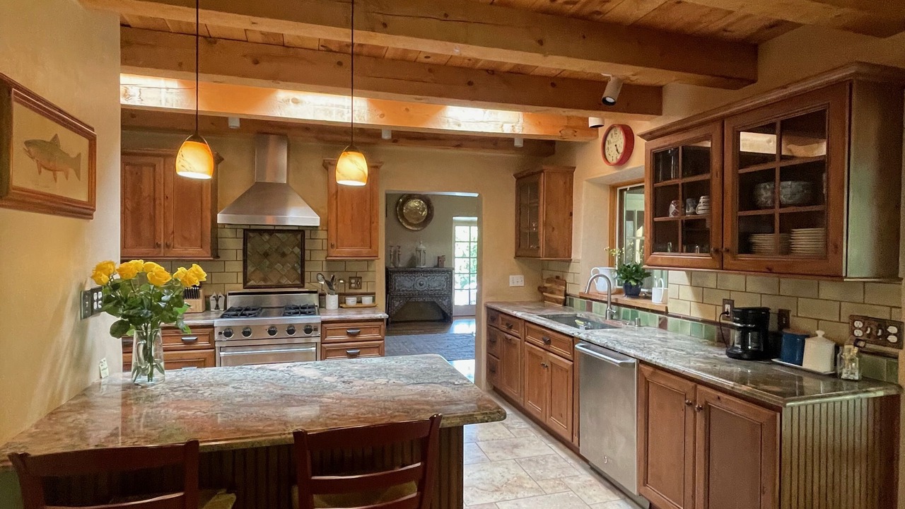 Photo of Kitchen in Tesuque