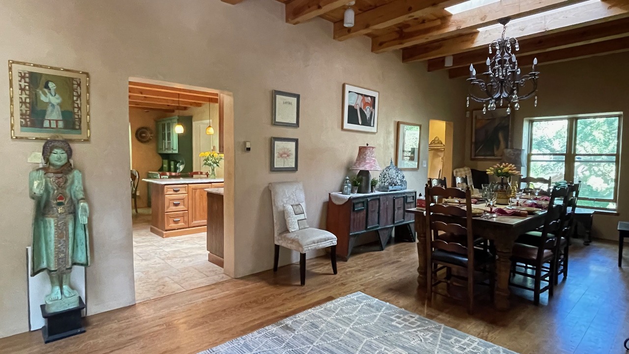 Photo of Bedroom in Tesuque