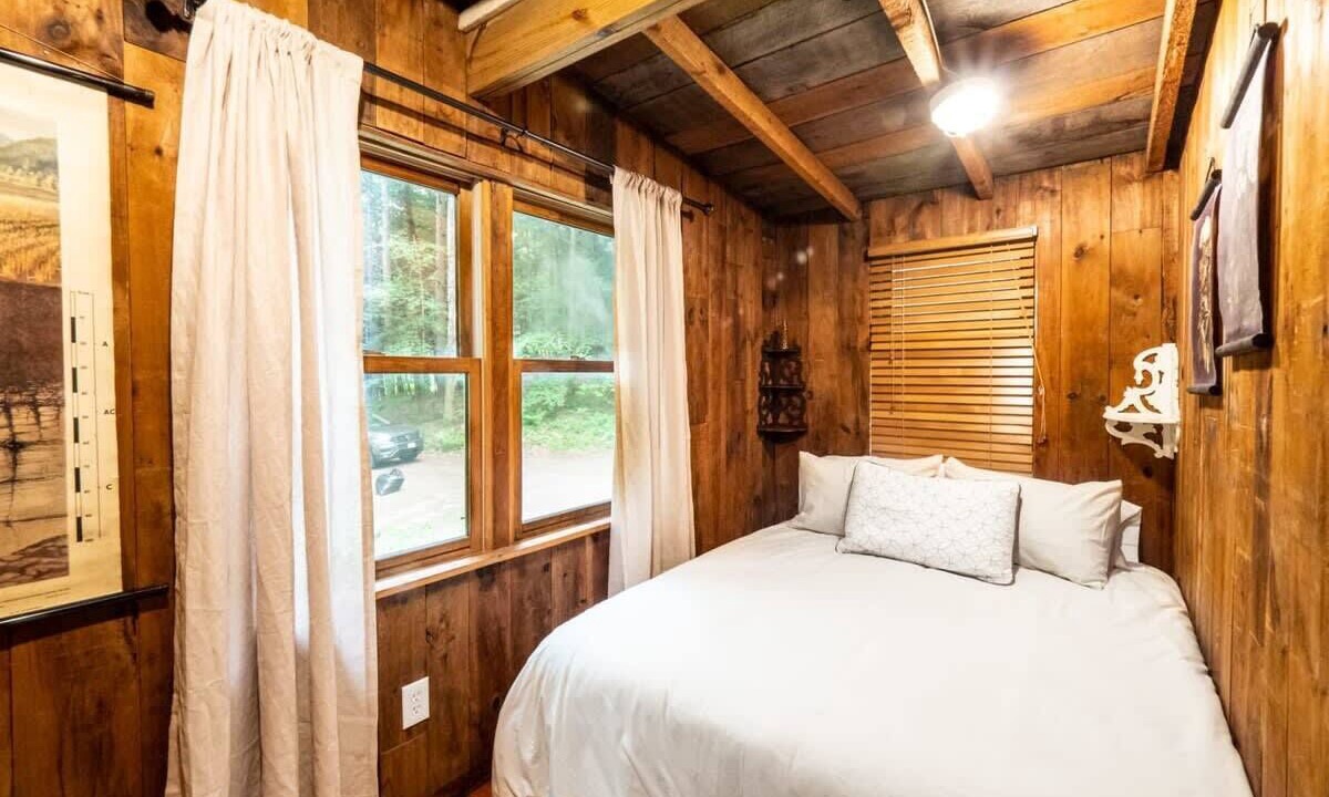 Photo of Bedroom in Canaan