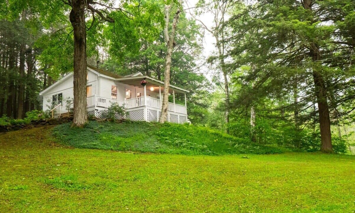 Photo of Outdoor in Canaan