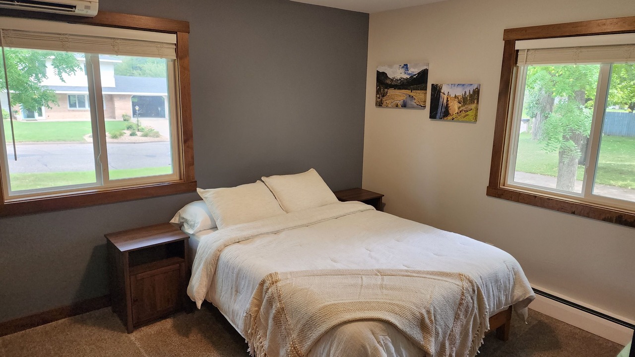 Photo of Bedroom in Hudson