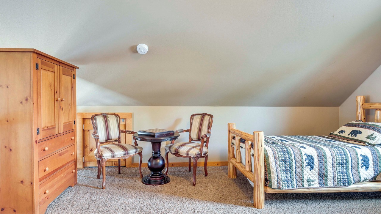 Photo of Bedroom in Townsend