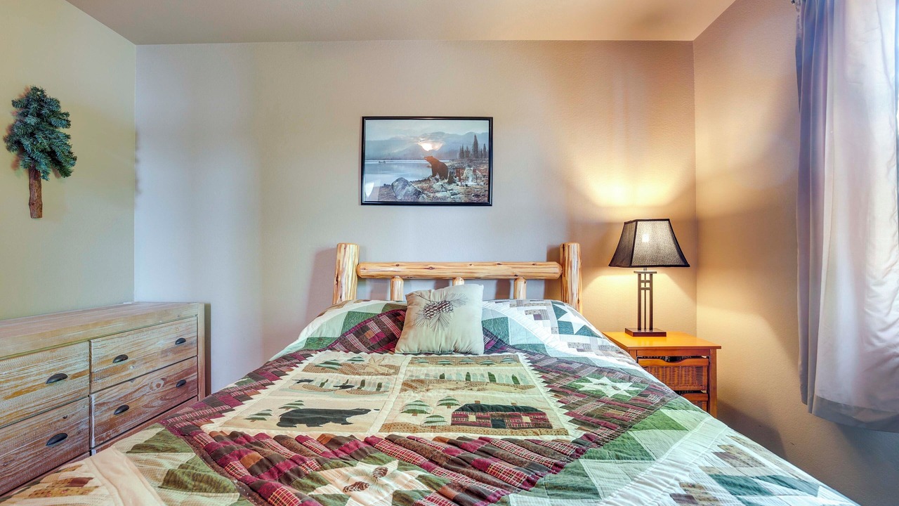 Photo of Bedroom in Townsend