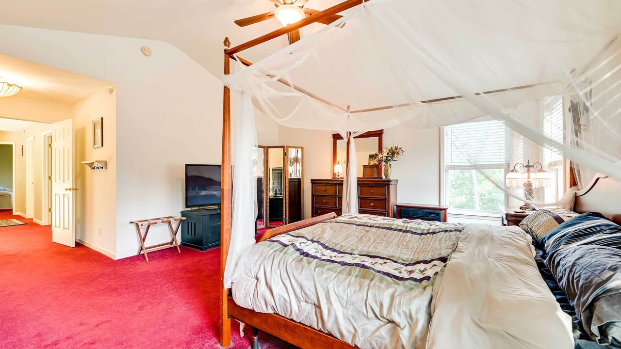 Photo of Bedroom in Ballston Spa