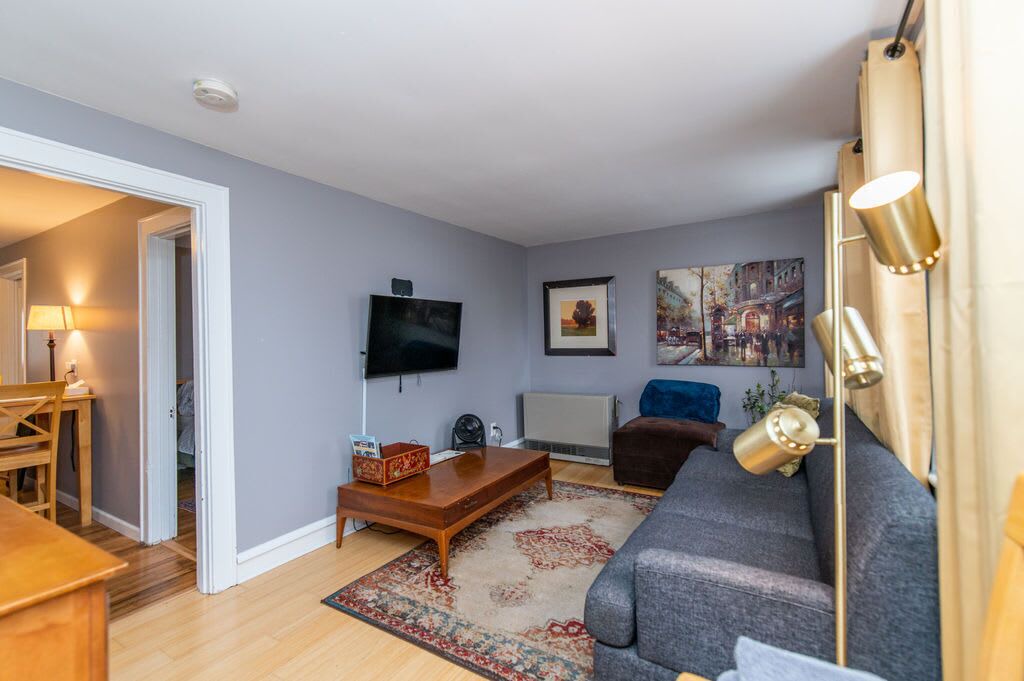 Photo of Livingroom in Old North End