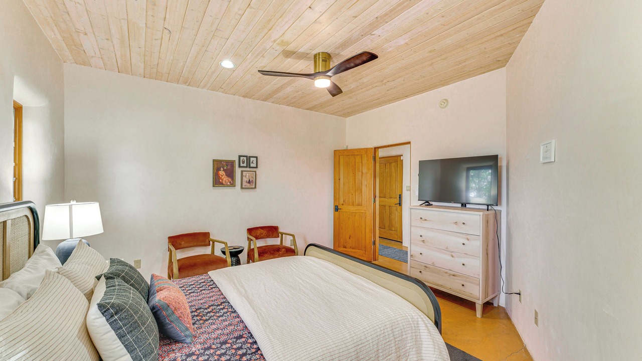 Photo of Bedroom in Taos
