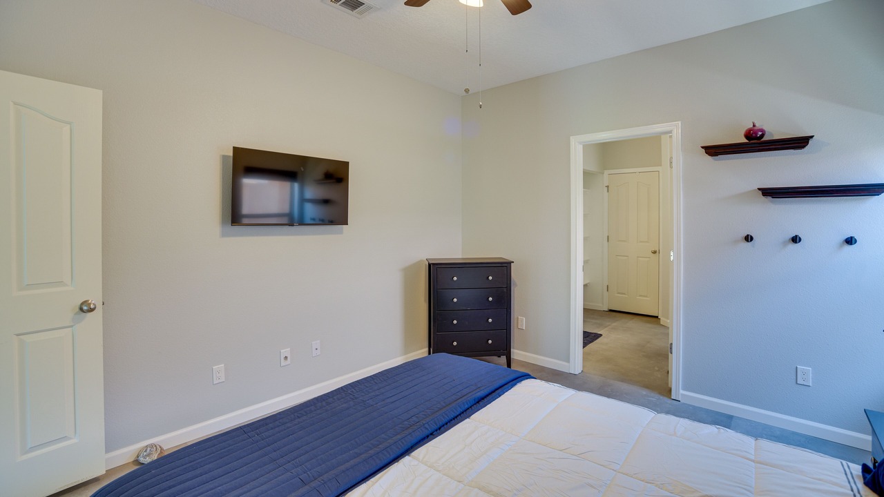 Photo of Bedroom in Bernalillo