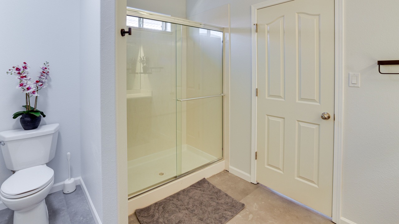Photo of Bathroom in Bernalillo