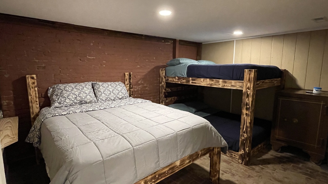 Photo of Bedroom in Pocahontas