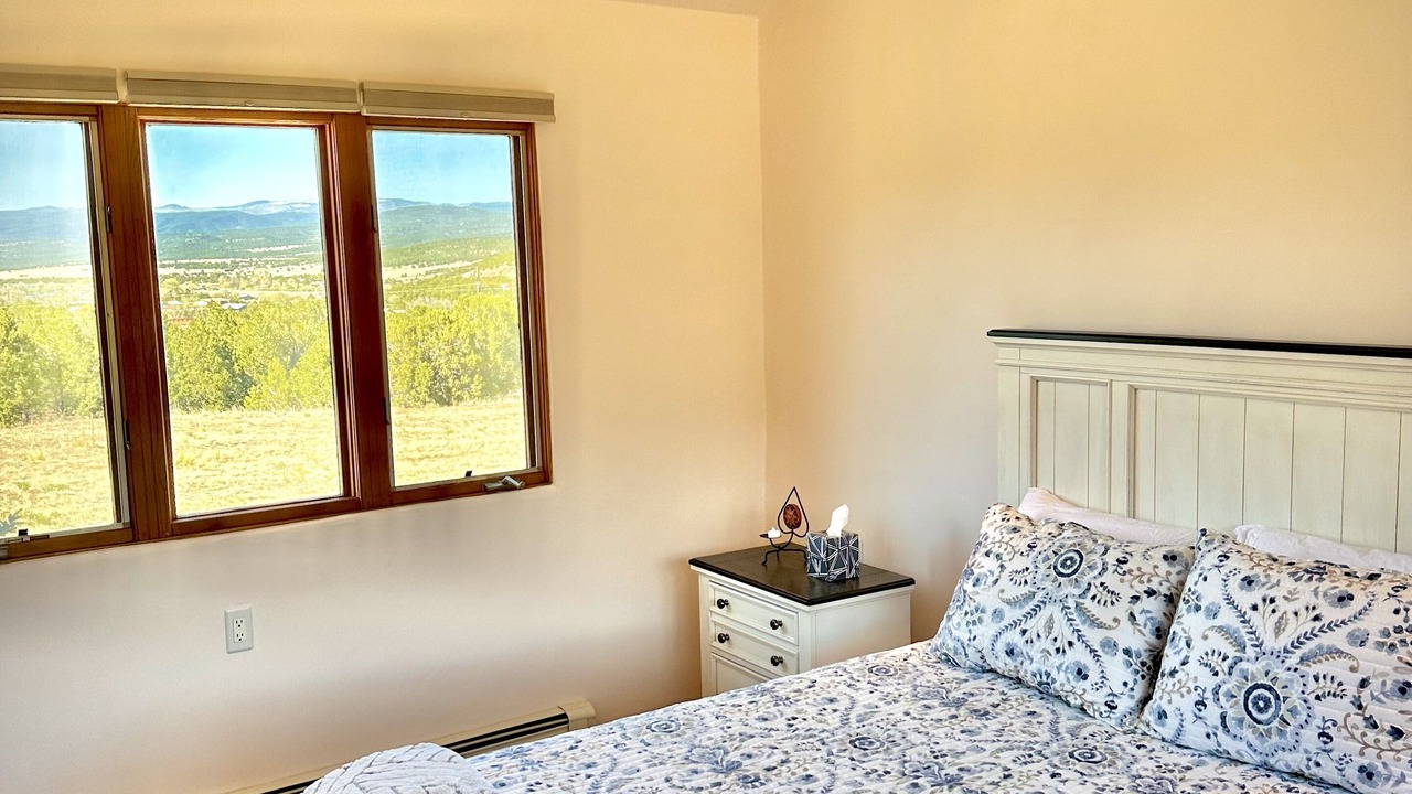Photo of Bedroom in Rowe