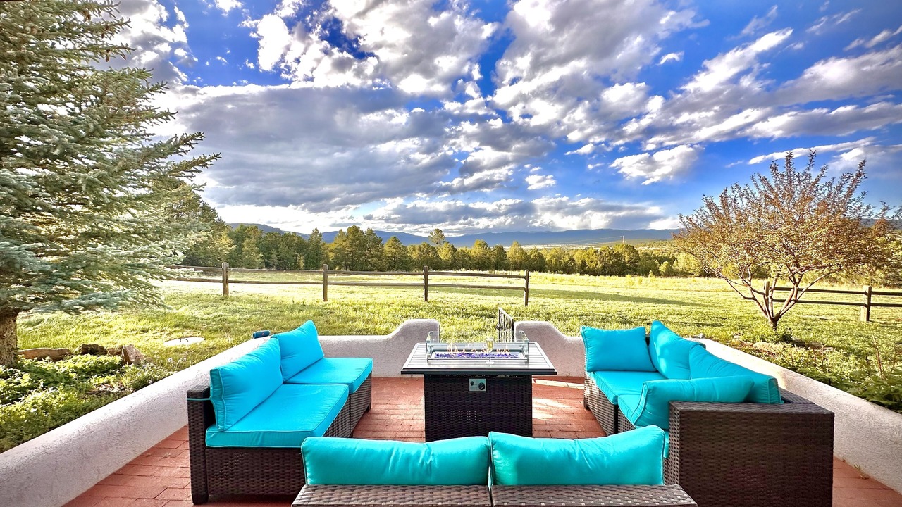 Photo of Patio Balcony in Rowe