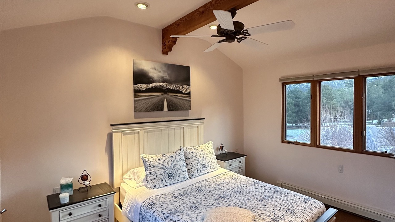 Photo of Bedroom in Rowe