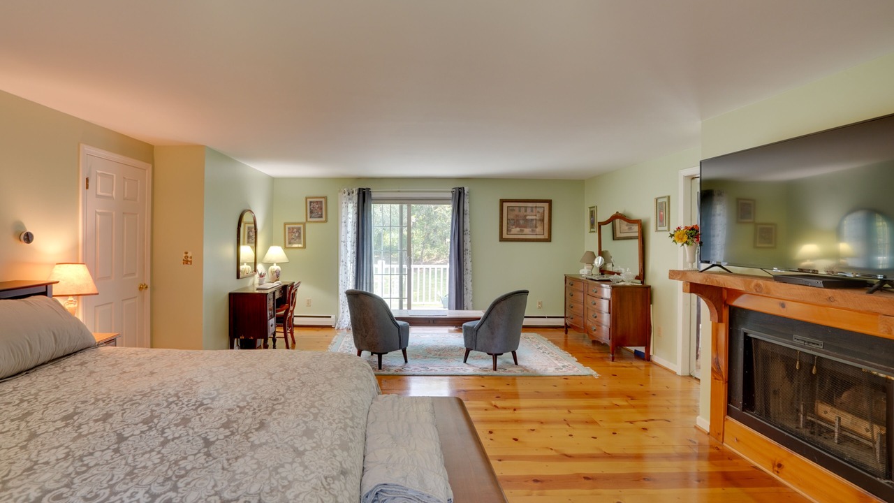 Photo of Bedroom in Pittsfield