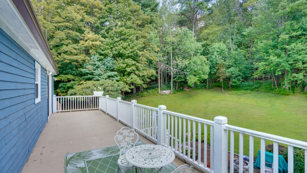 Photo of Patio Balcony in Pittsfield