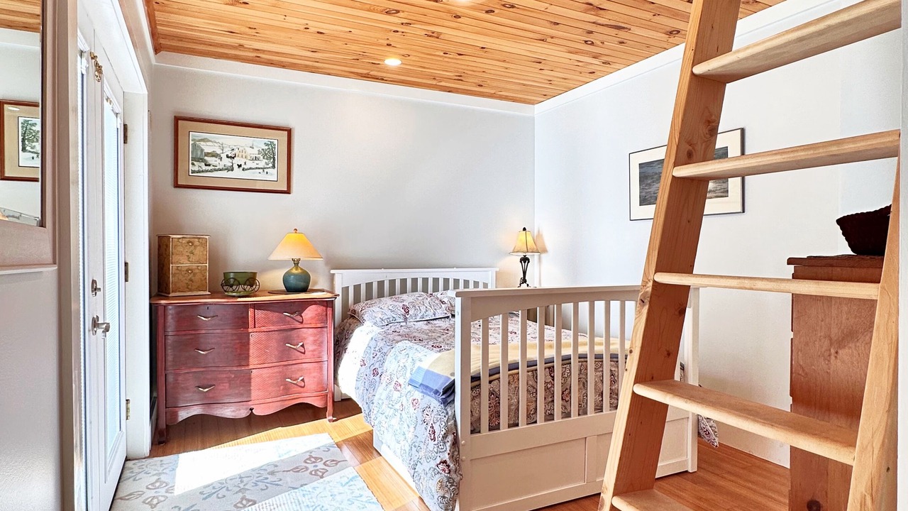 Photo of Bedroom in North Troy