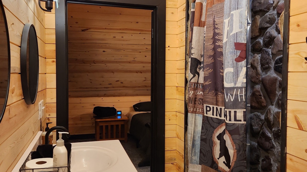 Photo of Bedroom in Pine River