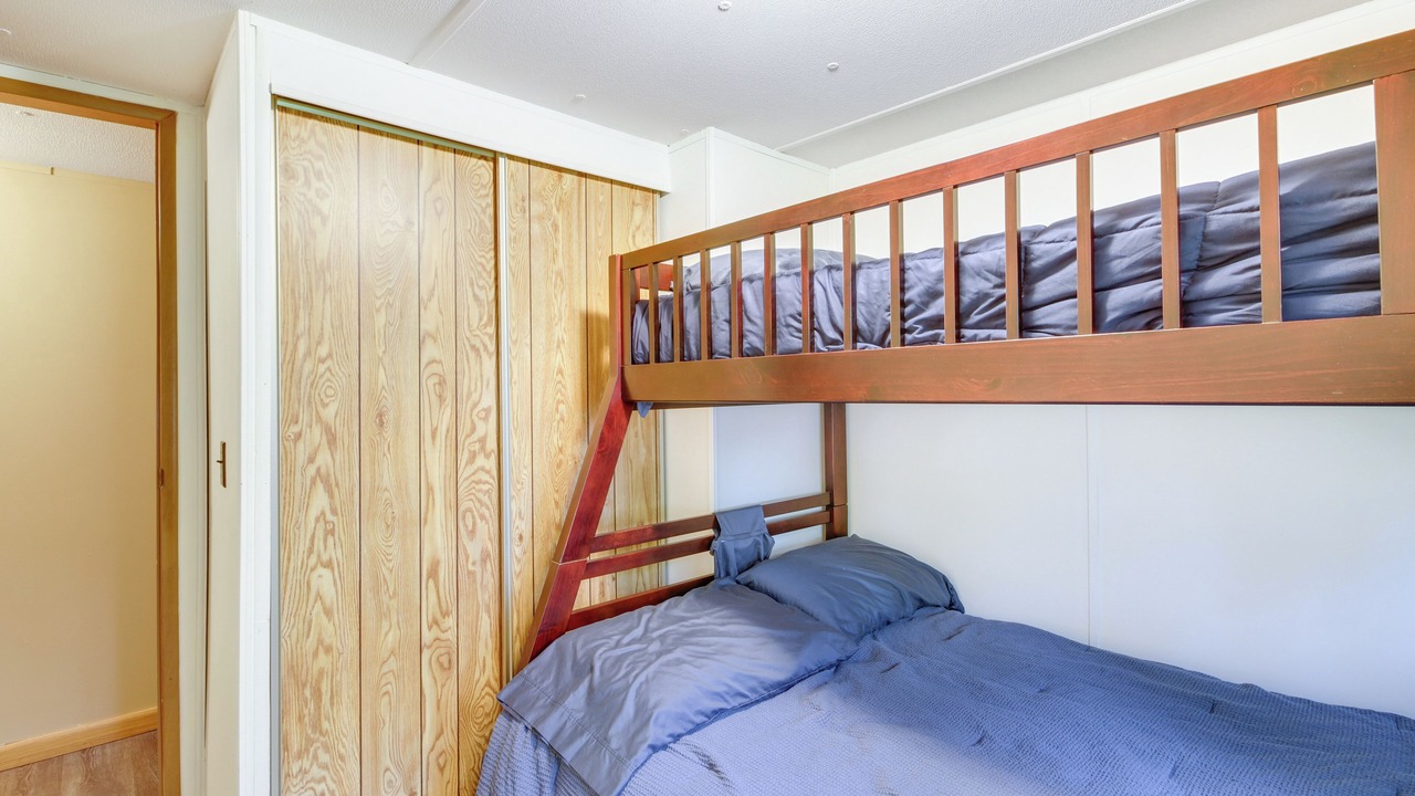 Photo of Bedroom in Isle