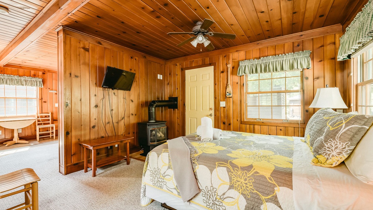 Photo of Bedroom in St Croix Falls