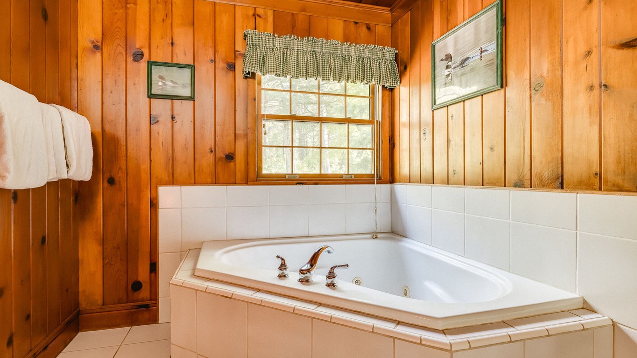 Photo of Bathroom in St Croix Falls