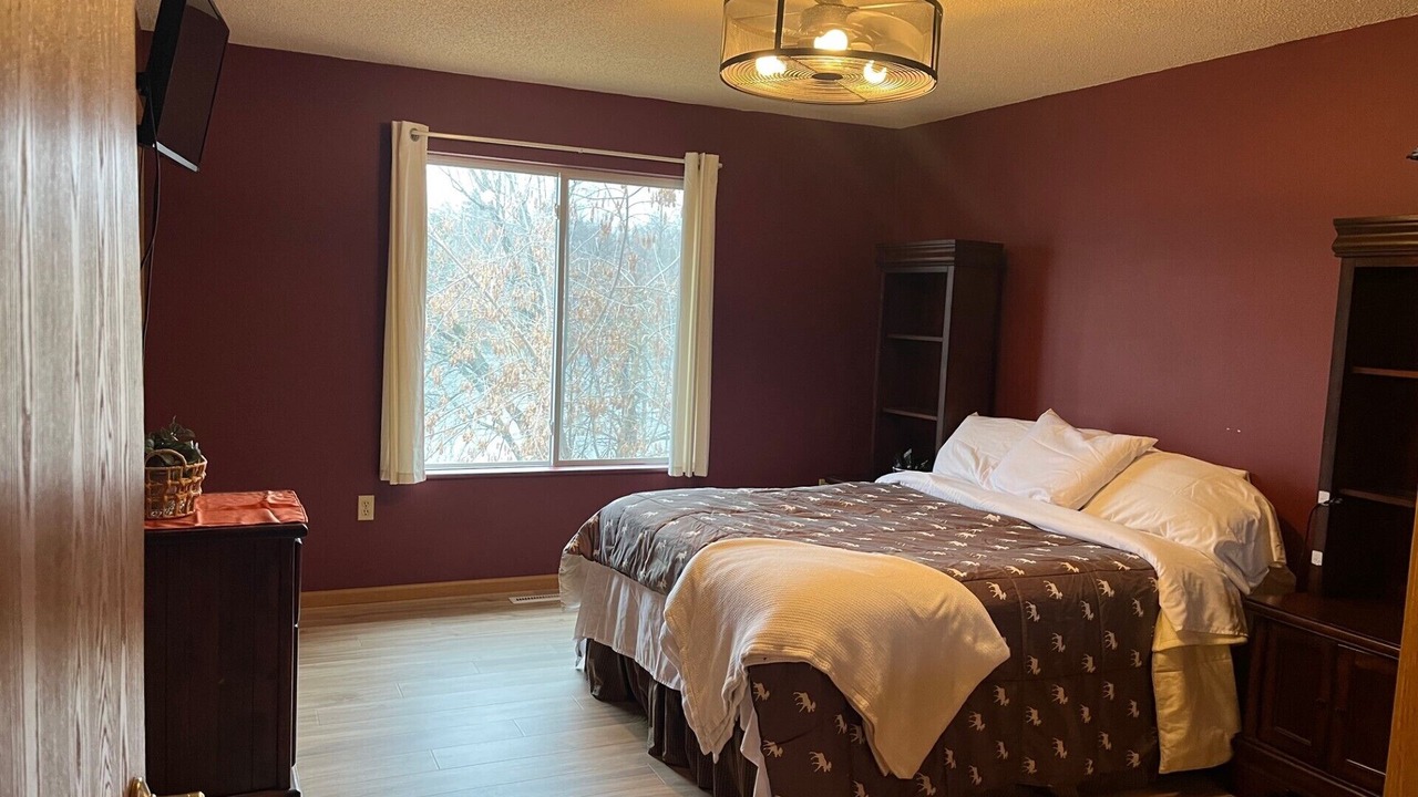 Photo of Bedroom in Stone Lake