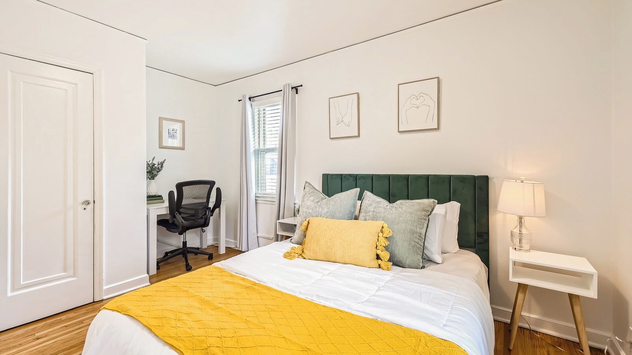 Photo of Bedroom in Linden Hills