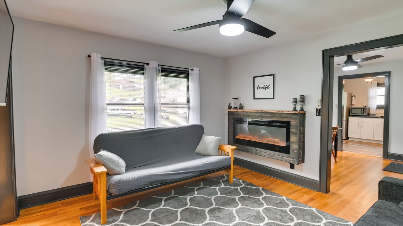 Photo of Livingroom in Mullens