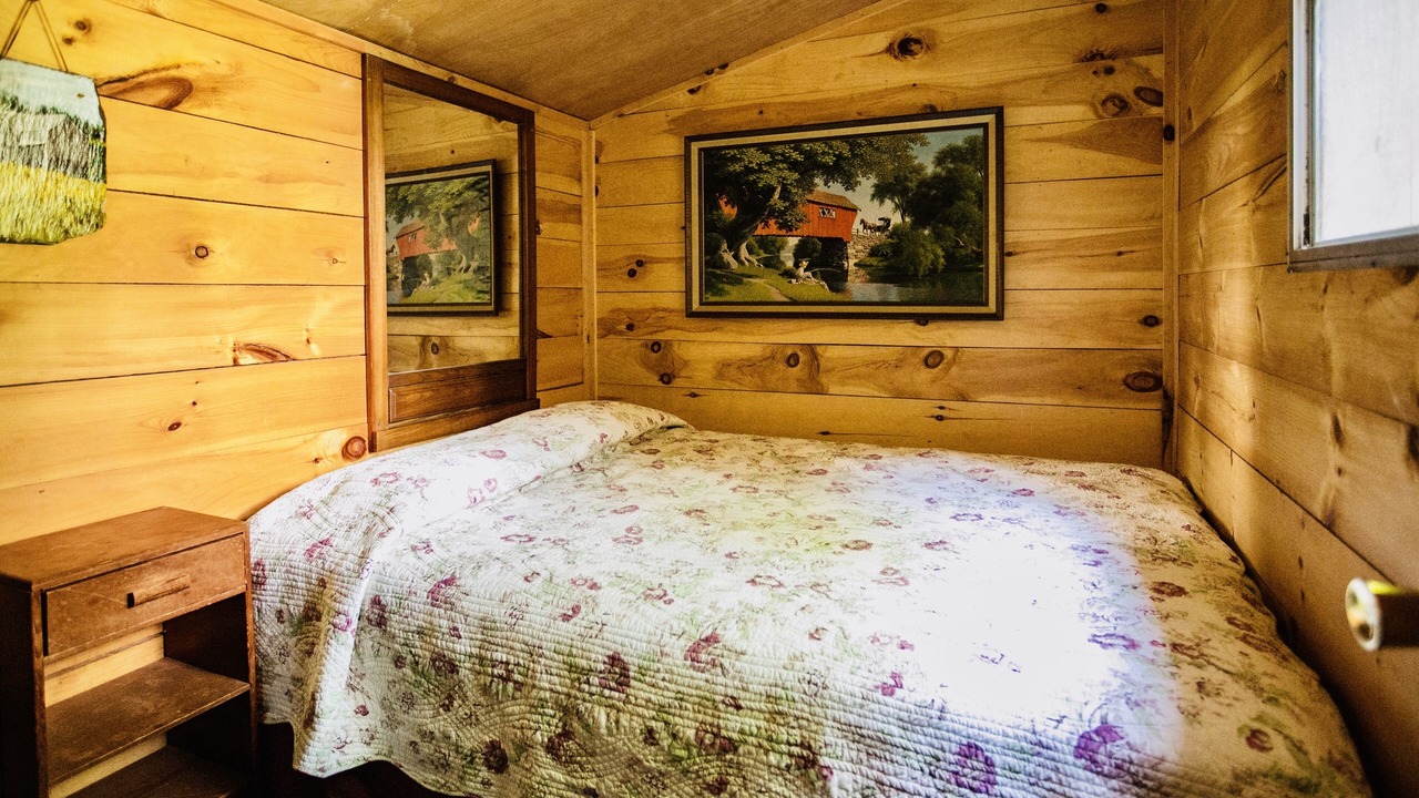 Photo of Bedroom in Indian Lake