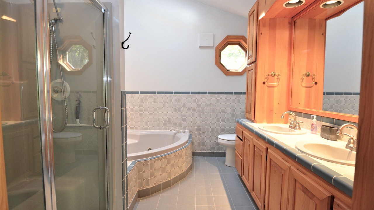 Photo of Bathroom in Montgomery Center