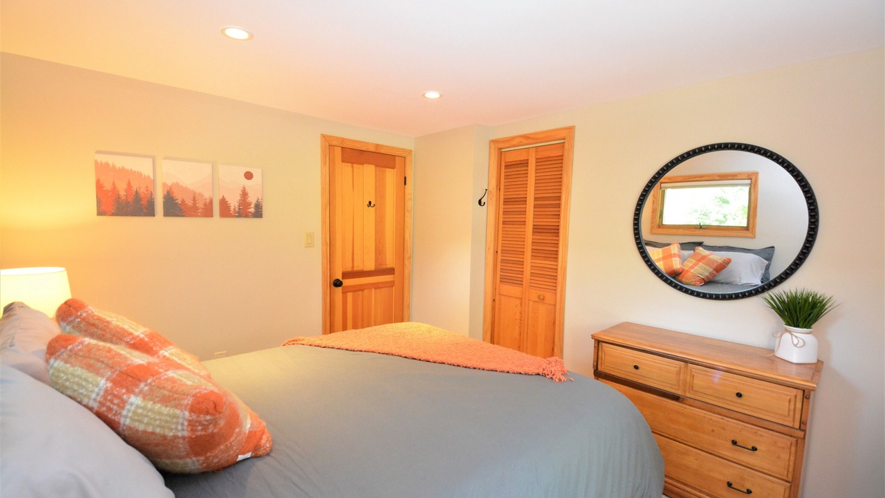 Photo of Bedroom in Montgomery Center