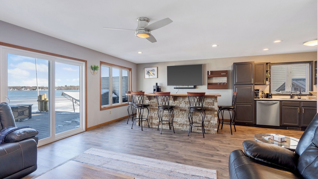 Photo of Livingroom in Brewerton