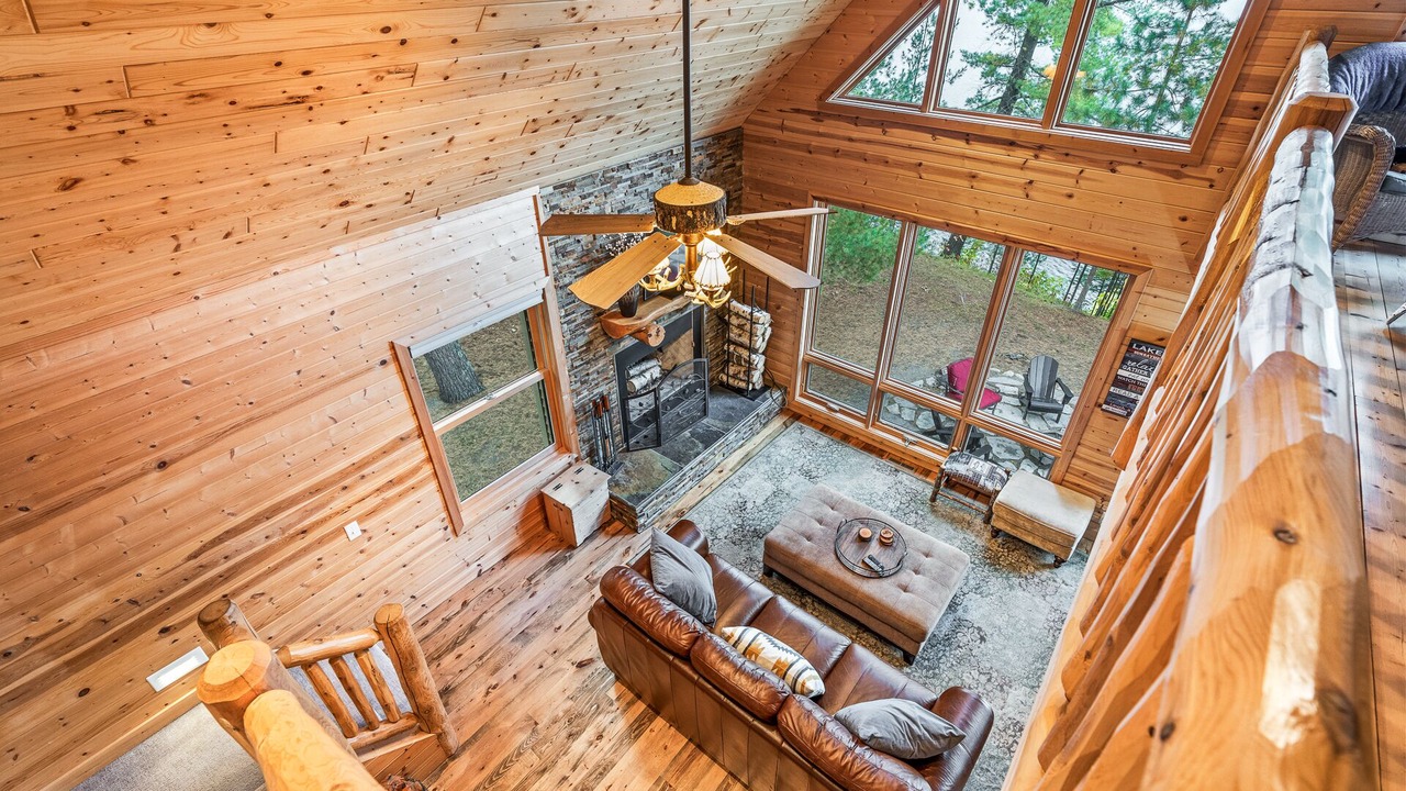 Photo of Livingroom in Motley