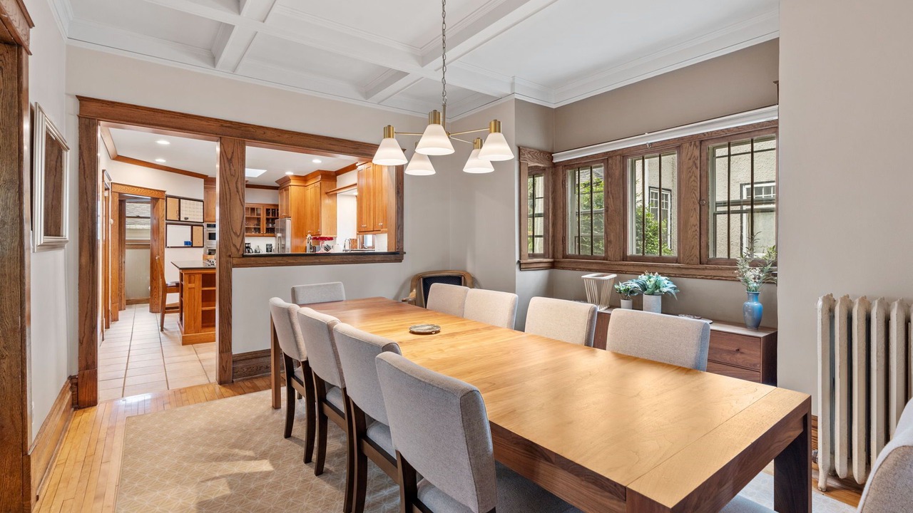 Photo of Livingroom in Linden Hills