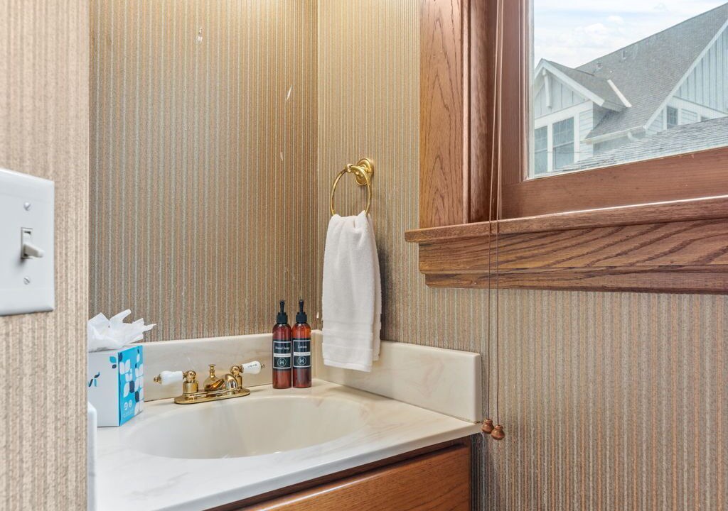 Photo of Bathroom in Linden Hills